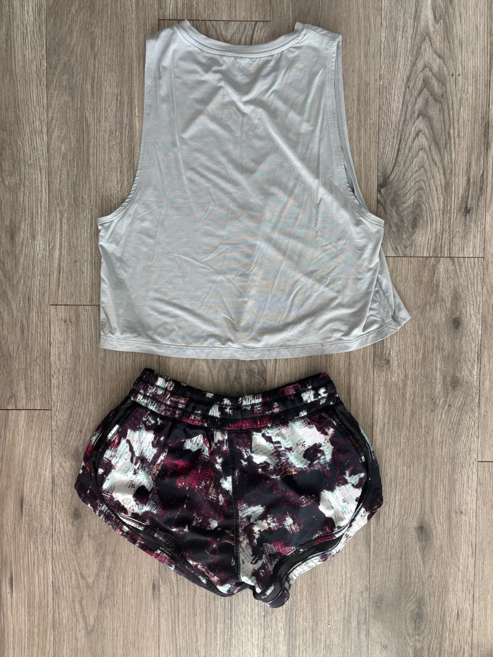 Lululemon Size 2 Hotty Hot Shorts + Matching Southern Athletica Tank Small